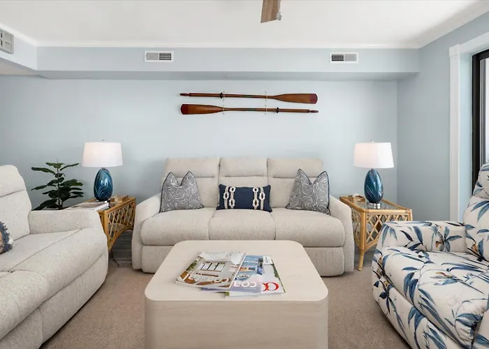 Golden Surf-stunning Newly Renovated Ocean Front 2 Bedroom Condo! *