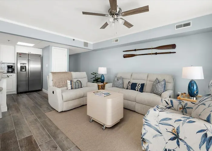 Golden Surf-stunning Newly Renovated Ocean Front 2 Bedroom Condo! *